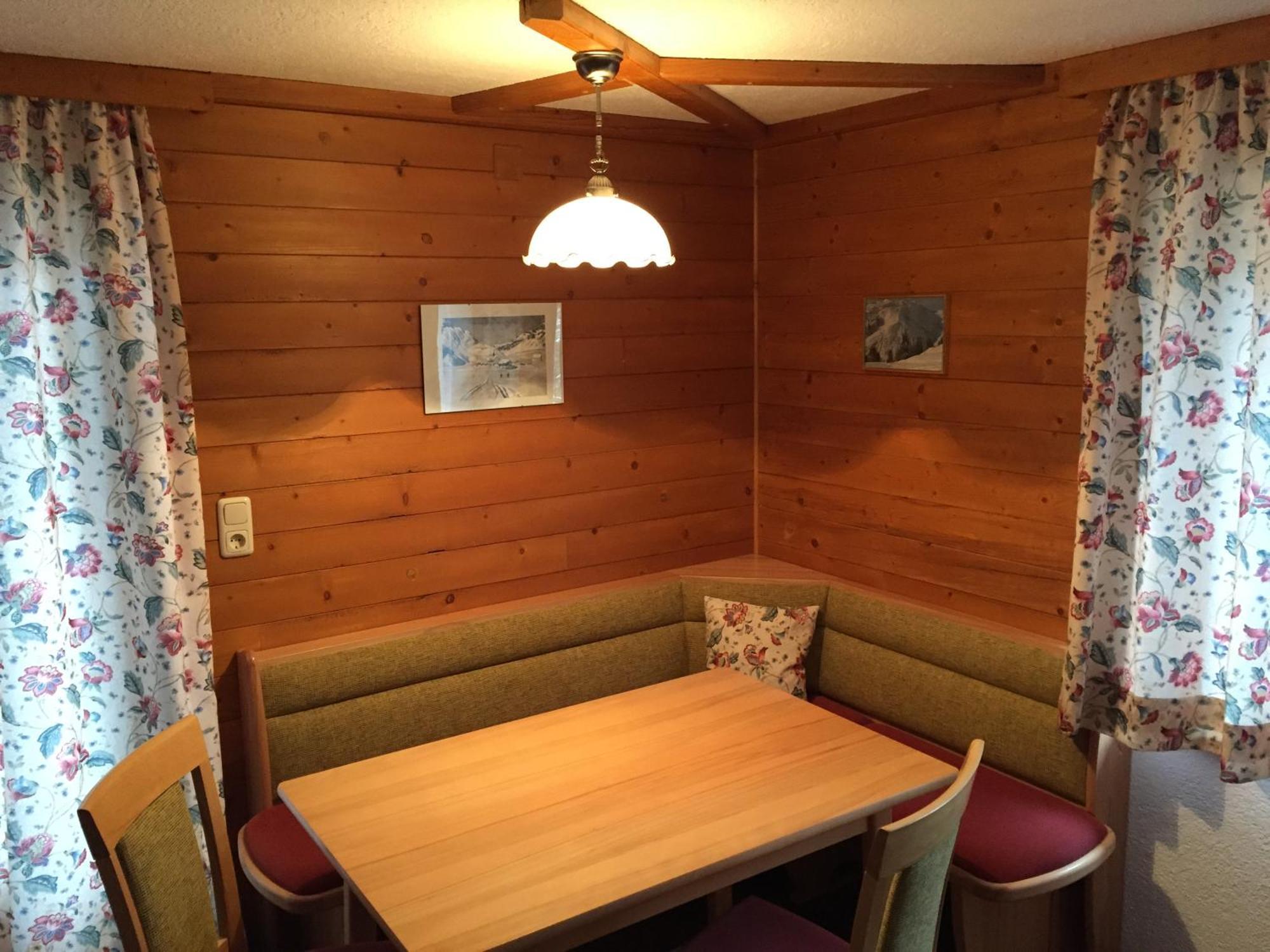 Appartement Haus Steissbach à Sankt Anton am Arlberg Extérieur photo